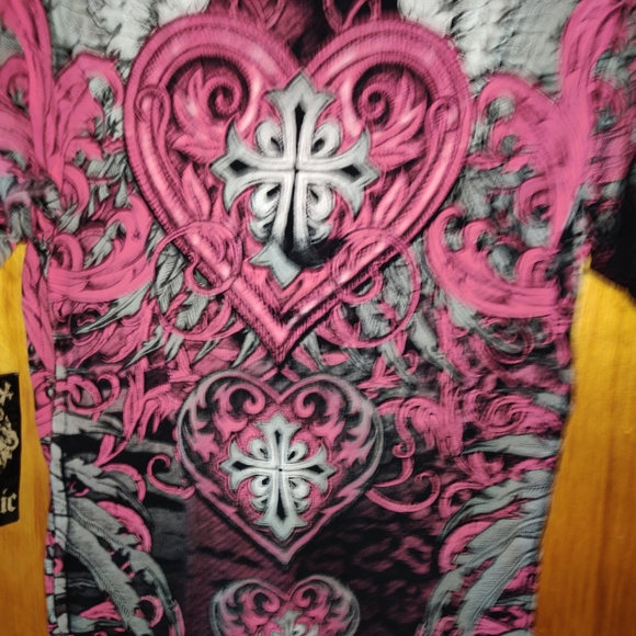 Women's size med Archaic shirt - Picture 8 of 8